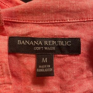 Banana Republic Never worn button down Shirt !